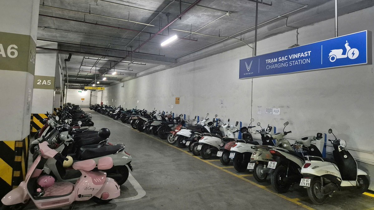 Rào cản lắp trạm sạc xe điện ở chung cư Hà Nội